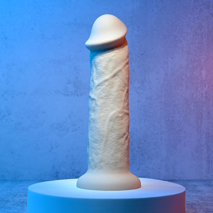 Evolved 7 GIRTHY VIBRATING DONG LIGHT - Flesh 17.8 cm USB Rechargeable Vibrating Dong