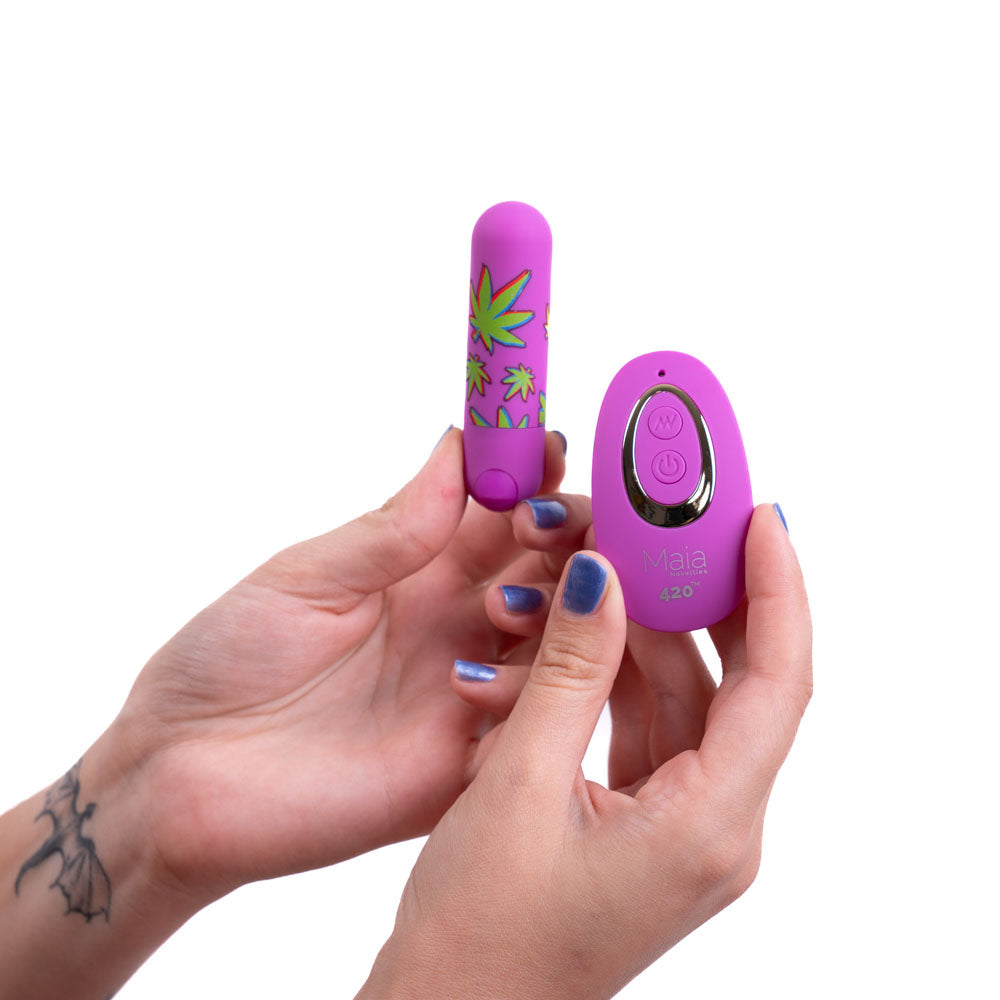 Maia JESSI 420 Remote - Purple 7.6 cm USB Rechargeable Bullet with Wireless Remote