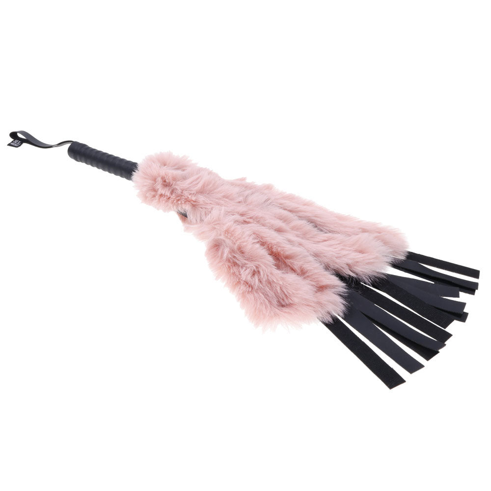 Sex & Mischief Brat Faux Fur Flogger - Black 50 cm Whip with Pink Faux Feather